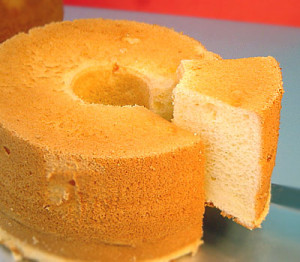 ４日間限定！超特価！！【送料無料】ふわ〜っと、ふんわりメープル風味のシフォンケーキ【極味堂】