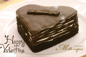 ハート型のバレンタインミルクレープ【クレープ工房】